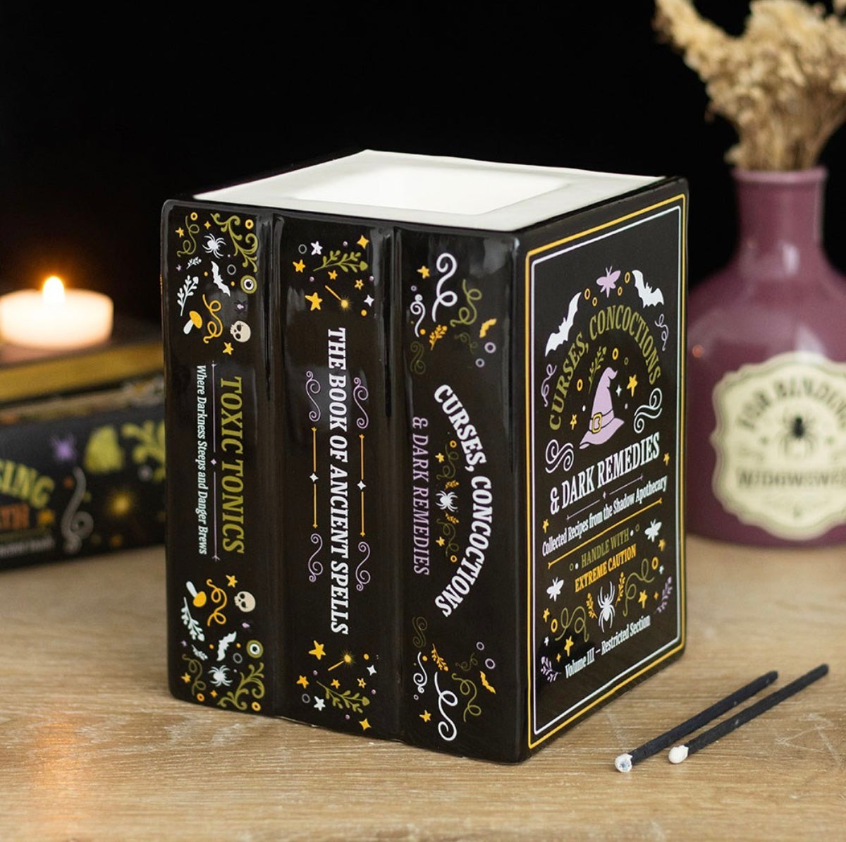 Witch's Apotechary | Halloween Fragrance Lamp