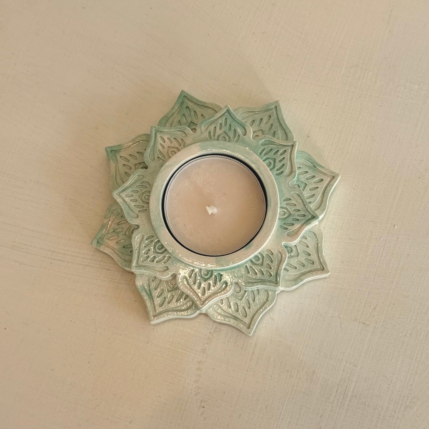 Flat Lotus Flower | Tealight Candle Holder | Plaster Alchemy - Green
