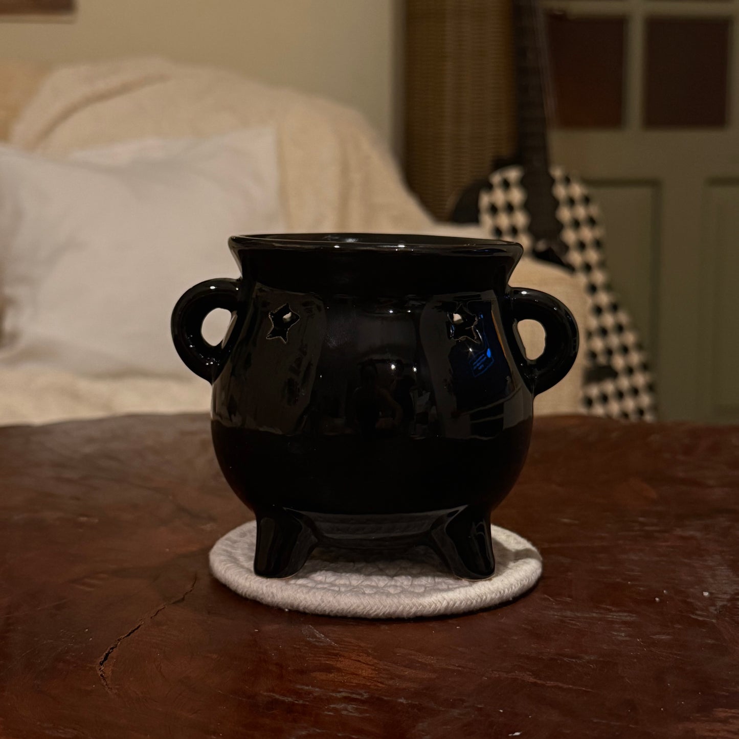 Halloween | Simmering Granules | Spellbound | Decor | Candle | Home | Malta | Cauldron Burner | Fragrance Lamp