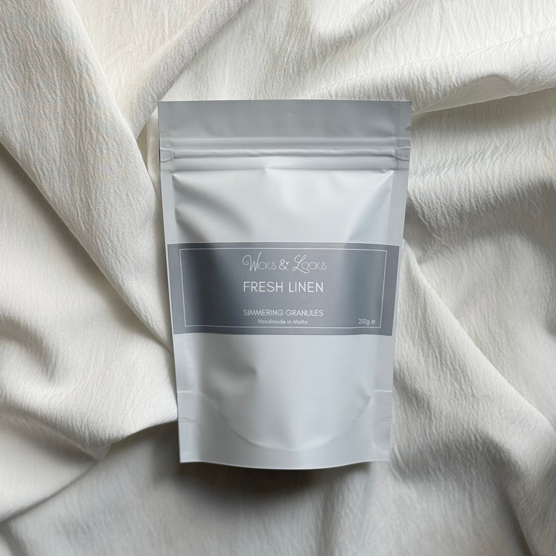 Fresh Linen | Simmering Granules | Wicks & Locks | Malta