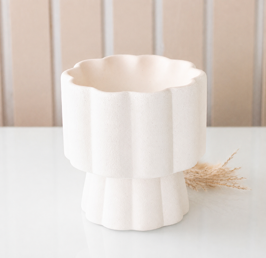 NEW | Scalloped Pedestal | Fragrance Lamp